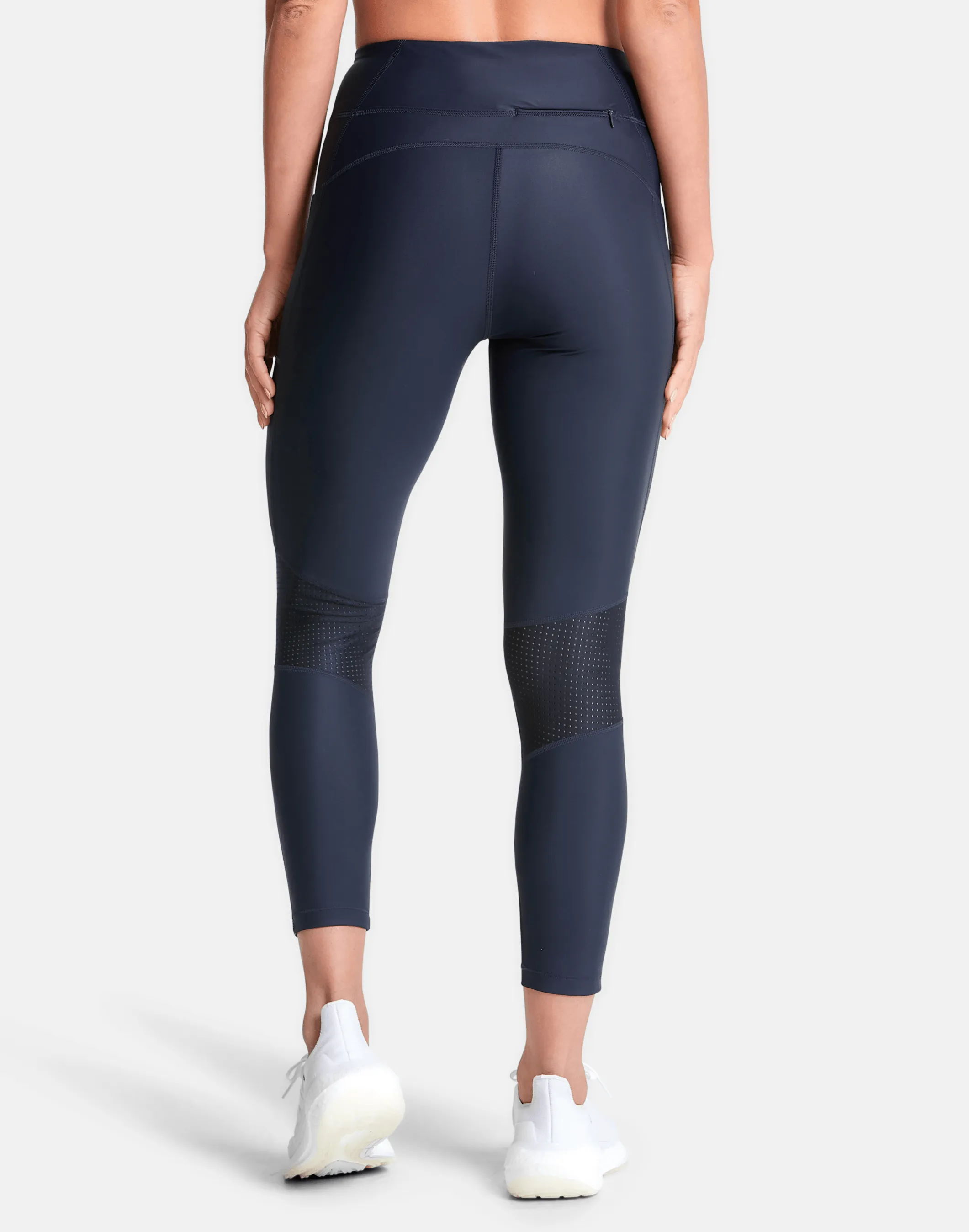 Celero 7/8 Legging in Obsidian