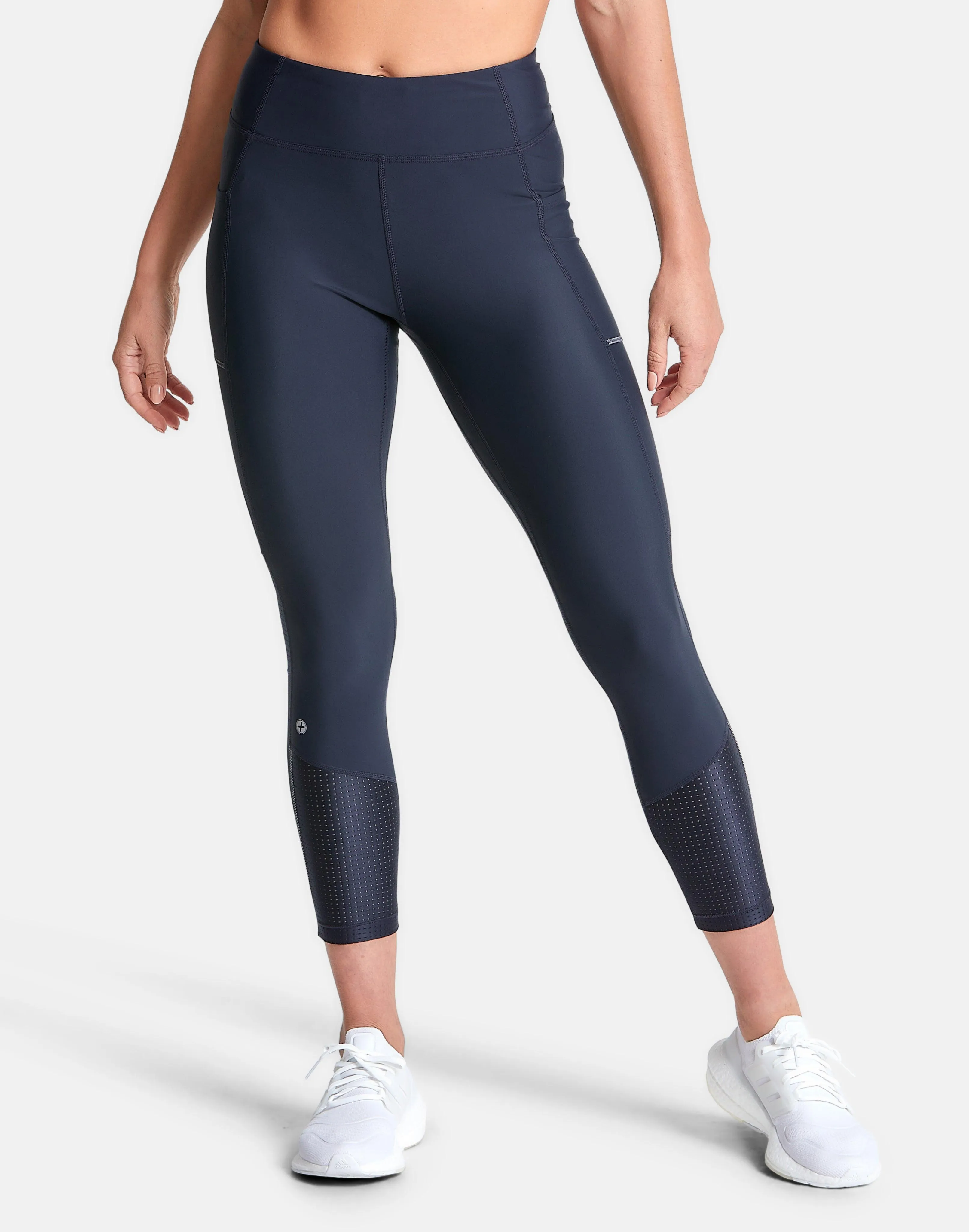 Celero 7/8 Legging in Obsidian